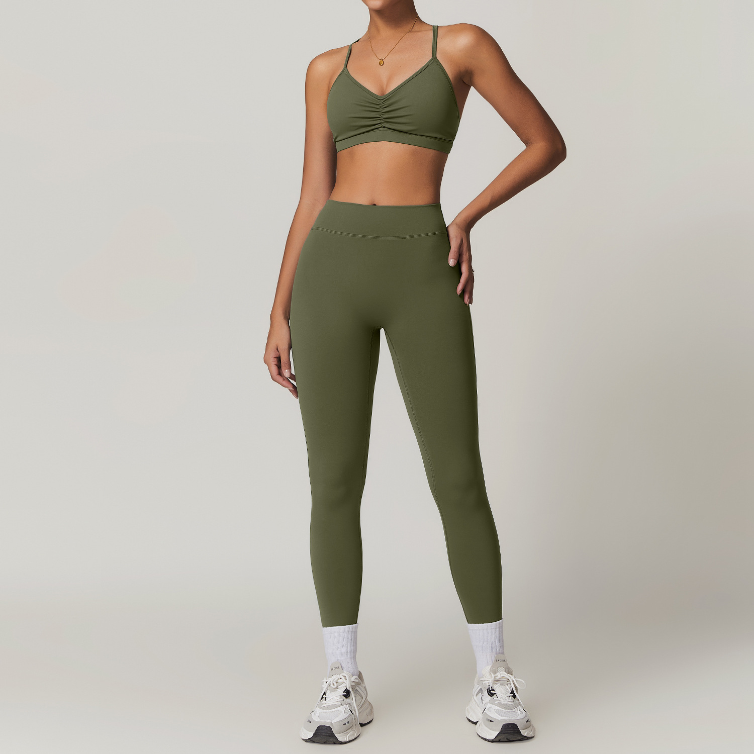 seamless activewear manufacturer