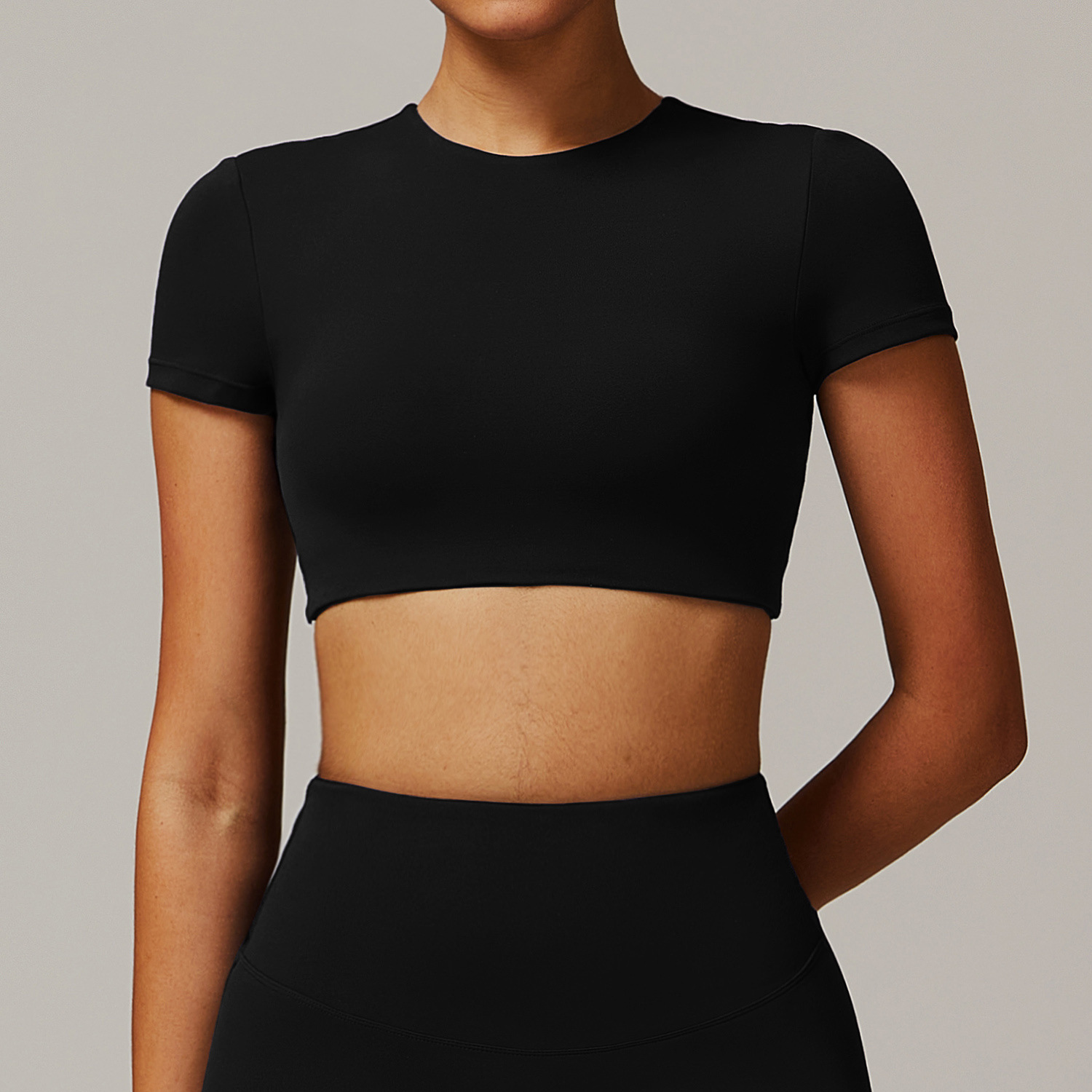seamless tops manufacturers