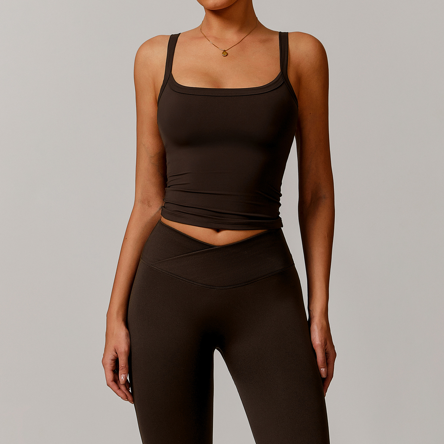 seamless tops manufacturers